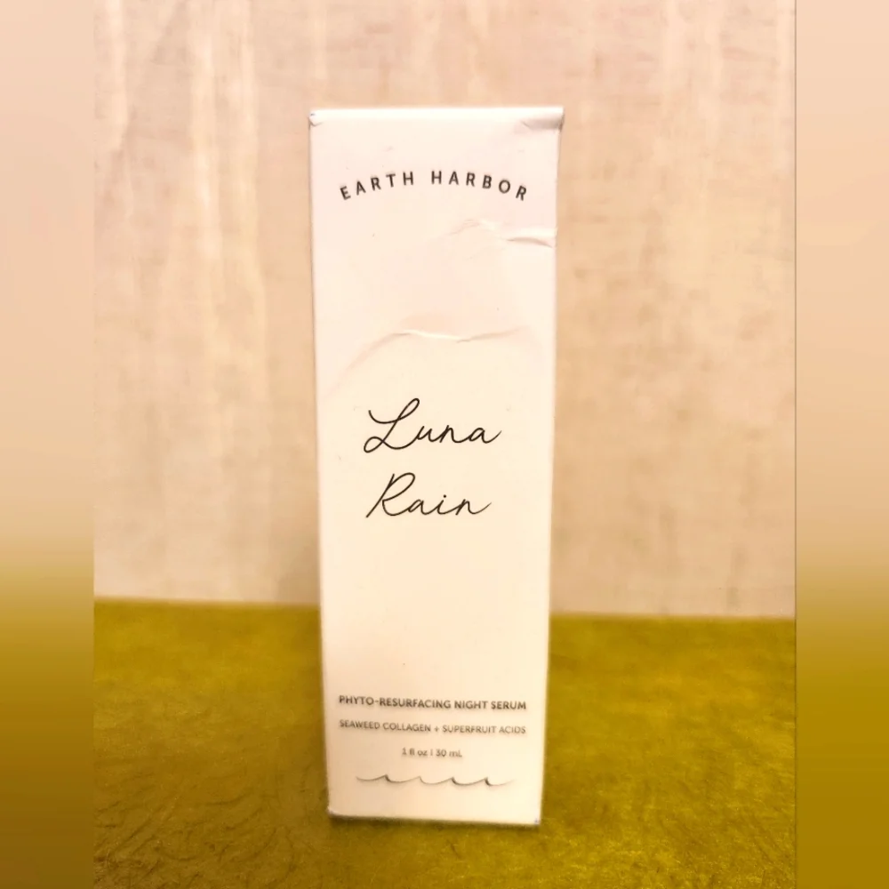 NIB Earth Harbor Luna Rain night serum‎